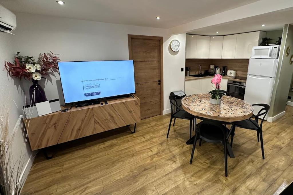 Le Briand Appartement 4Etoiles Nancy Thermal Cosy Avec Terrasse Wifi Buitenkant foto